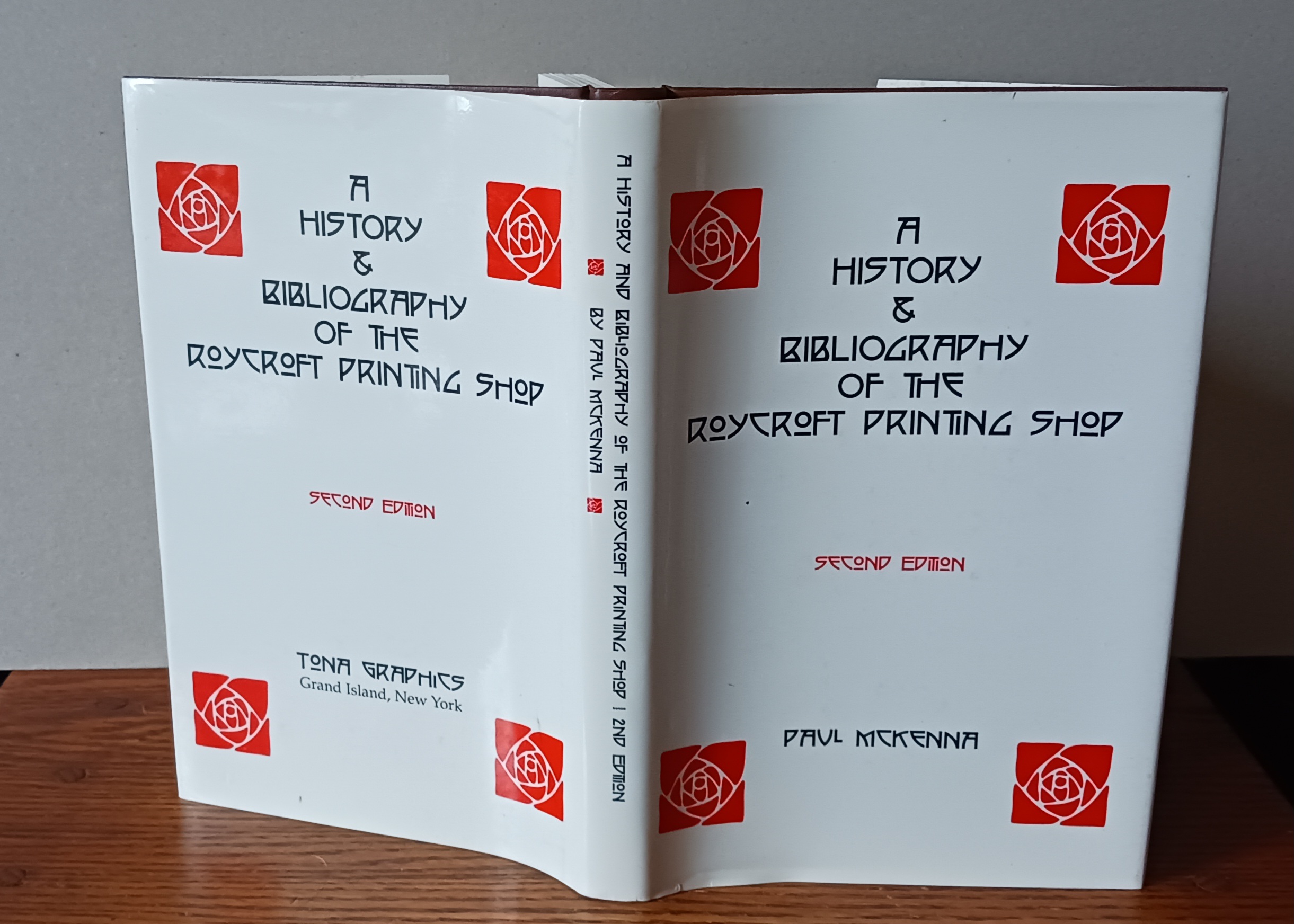 A History and Bibliography of a Roycroft Printing Shop