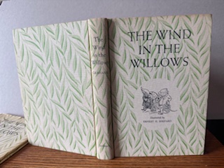 THE WIND IN THE WILLOWS 古洋書 The Wind in the Willows: Illustrated Classic: Grahame