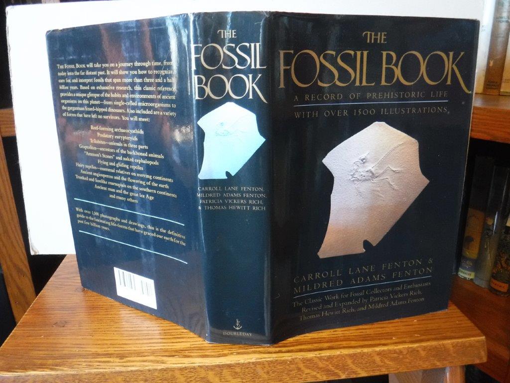 The Fossil Book A Record of Prehistoric Life