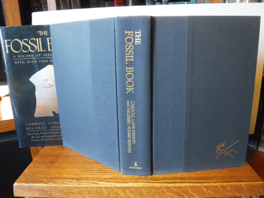 The Fossil Book A Record of Prehistoric Life